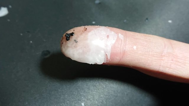 指で消す炎実験の指